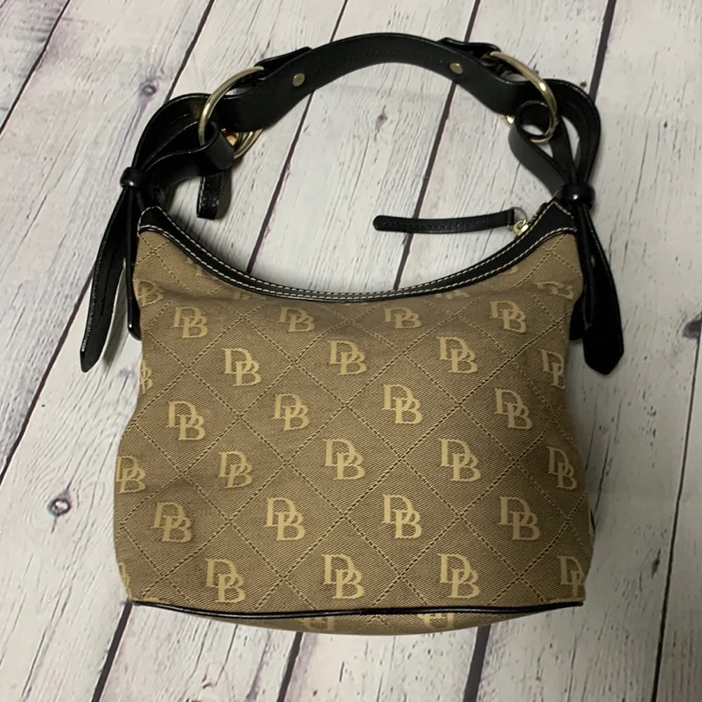 Women’s Dooney & Bourke Signature Quilted Hobo Bag